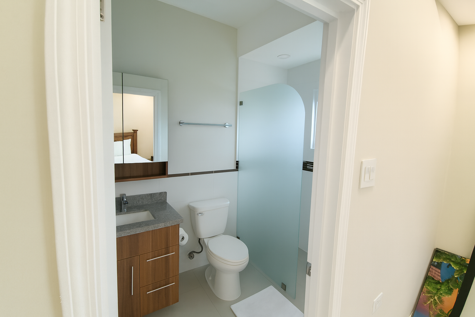 Bedroom with comfortable furnishings